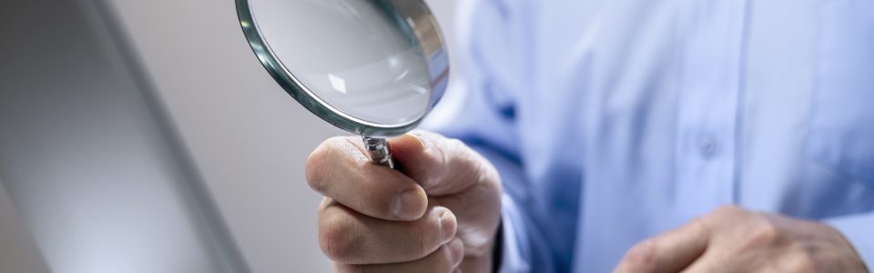 managing contract status